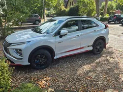 Weiß Gebraucht 2023 Mitsubishi Eclipse Cross Top SUV | 25.500 € (Etwas zu teuer)