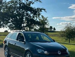 Schwarz Gebraucht 2010 VW Golf VI Kombi | 3.650 € (Fairer Preis)