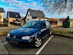 Blau Gebraucht 2002 VW Golf IV Basis Limousine | 1.600 € (Guter Preis)