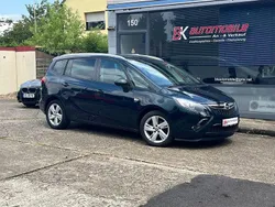 Grün Gebraucht 2016 Opel Zafira Tourer drive Van / Kleinbus | 8.990 € (Fairer Preis)