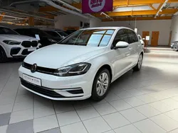 Weiß Gebraucht 2018 VW Golf VII Comfortline Limousine | 12.390 € (Fairer Preis)