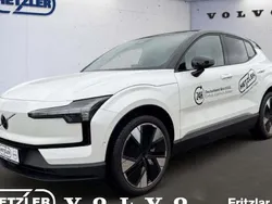 Crystal white pearl Gebraucht 2024 Volvo EX30 Ultra SUV | 39.990 € (Fairer Preis)