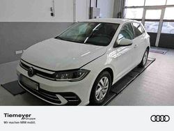 Weiß Gebraucht 2022 VW Polo Style Limousine | 17.370 € (Guter Preis)