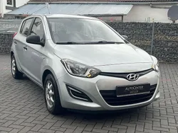 Silber Gebraucht 2014 Hyundai i20 Kleinwagen | 5.299 € (Guter Preis)