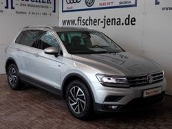 Silber metallic Gebraucht 2018 VW Tiguan Sound SUV | 25.440 € (Etwas zu teuer)