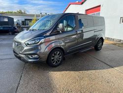 Grau Gebraucht 2020 Ford Tourneo Titanium X Van / Kleinbus | 25.900 €