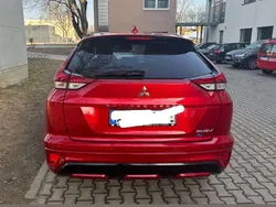 Rot Gebraucht 2023 Mitsubishi Eclipse Cross Plus SUV | 30.000 € (Teuer)