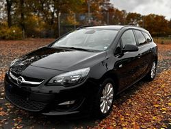 Schwarz Gebraucht 2015 Opel Astra Eco Kombi | 5.300 € (Fairer Preis)