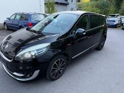 Blau Gebraucht 2012 Renault Scénic III Bose Edition Van / Kleinbus | 3.900 € (Fairer Preis)