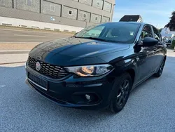 Schwarz Gebraucht 2016 Fiat Tipo Pop Kleinwagen | 7.990 € (Guter Preis)