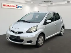 Silber Gebraucht 2011 Toyota Aygo Cool Kleinwagen | 2.699 € (Guter Preis)