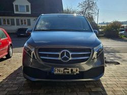 Grau Gebraucht 2020 Mercedes 250 Kombi | 54.900 € (Fairer Preis)