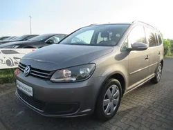 Grau Gebraucht 2010 VW Touran Comfortline Van / Kleinbus | 4.990 € (Fairer Preis)
