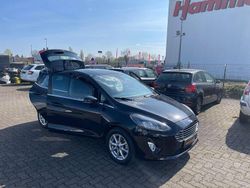 Schwarz Gebraucht 2021 Ford Fiesta Titanium Limousine | 14.300 € (Fairer Preis)