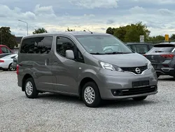 Grau Gebraucht 2014 Nissan Evalia Tekna Van / Kleinbus | 7.850 € (Superpreis)
