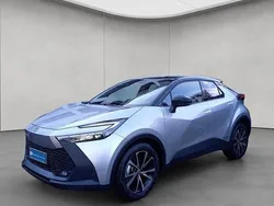 Shimmering silver metallic/sch Gebraucht 2025 Toyota C-HR SUV | 33.450 € (Guter Preis)