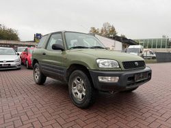 Grün Gebraucht 1999 Toyota RAV4 SUV | 2.990 € (Teuer)