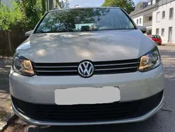 Silber Gebraucht 2011 VW Touran Comfortline Van / Kleinbus | 6.000 € (Fairer Preis)