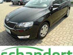 Schwarz metallic Gebraucht 2014 Skoda Rapid Ambition Limousine | 14.450 €
