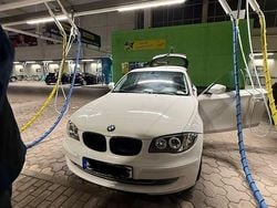 Weiß Gebraucht 2009 BMW 116 Performance Kleinwagen | 2.900 € (Guter Preis)