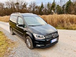 Schwarz Gebraucht 2017 VW Caddy Maxi Highline Van / Kleinbus | 19.850 € (Guter Preis)