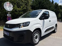 Weiß Gebraucht 2019 Peugeot Partner Van / Kleinbus | 8.990 € (Superpreis)