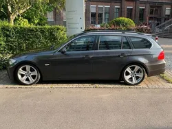 Grau Gebraucht 2006 BMW 325 Advantage Kombi | 4.500 €