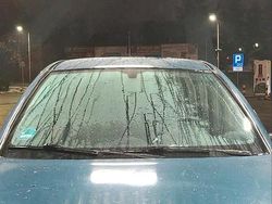 Blau Gebraucht 2001 Opel Corsa Kleinwagen | 2.450 € (Etwas zu teuer)