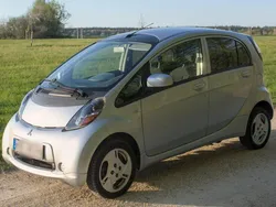Silber Gebraucht 2011 Mitsubishi i-MiEV Kleinwagen | 5.500 €