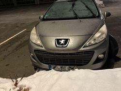 Gebraucht 2010 Peugeot 207 CC Premium Cabrio | 2.900 € (Superpreis)