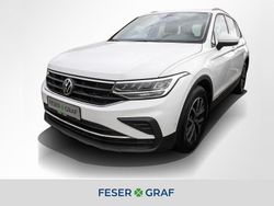Pure white Gebraucht 2022 VW Tiguan Life SUV | 28.440 € (Fairer Preis)