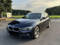 Blau Gebraucht 2017 BMW 330 Sport Line Kombi | 20.999 € (Fairer Preis)
