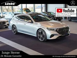 Silber Gebraucht 2024 Mercedes E300 Avantgarde Kombi | 59.900 €