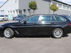 Saphirschwarz Gebraucht 2023 BMW 520 Kombi | 35.980 € (Fairer Preis)