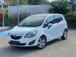 Casablanca weiss Gebraucht 2012 Opel Meriva Color Edition Van / Kleinbus | 2.990 € (Superpreis)