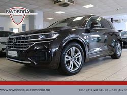 Braun Gebraucht 2023 VW Touareg Elegance SUV | 51.950 € (Teuer)