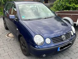 Blau Gebraucht 2003 VW Polo Basis Limousine | 2.800 € (Teuer)