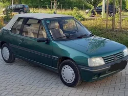 Grün Gebraucht 1992 Peugeot 205 Roland Garros Cabrio | 3.150 €