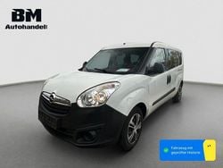 Weiß Gebraucht 2013 Opel Combo Selection Van / Kleinbus | 7.490 € (Fairer Preis)