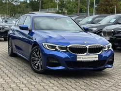 Blau Gebraucht 2019 BMW 330 M Sport Limousine | 28.900 € (Etwas zu teuer)