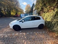 Weiß Gebraucht 2009 Fiat Grande Punto Kleinwagen | 2.400 € (Fairer Preis)
