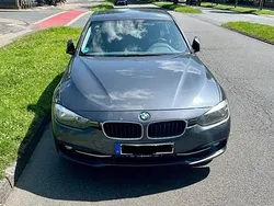 Grau Gebraucht 2016 BMW 318 Sport Line Limousine | 9.990 € (Fairer Preis)