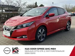 Rot Gebraucht 2022 Nissan Leaf N-Connecta Kleinwagen | 15.990 € (Fairer Preis)