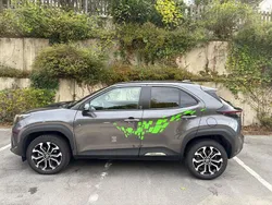 Grau Gebraucht 2024 Toyota Yaris Cross Team SUV | 25.990 € (Fairer Preis)