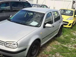 Silber Gebraucht 1999 VW Golf IV Limousine | 1.690 € (Fairer Preis)