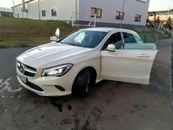 Weiß Gebraucht 2017 Mercedes 180 Urban Limousine | 16.850 €