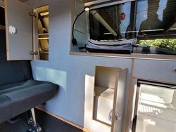 Silber Gebraucht 2016 VW T6 Van | 26.900 € (Fairer Preis)