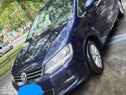 Blau Gebraucht 2010 VW Sharan Van / Kleinbus | 9.500 € (Teuer)