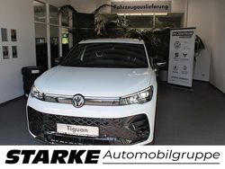 Weiß (pure white) Gebraucht 2024 VW Tiguan R-line SUV | 64.950 €