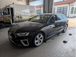 Mythosschwarz Gebraucht 2025 Audi A4 S-Line Kombi | 34.790 € (Guter Preis)